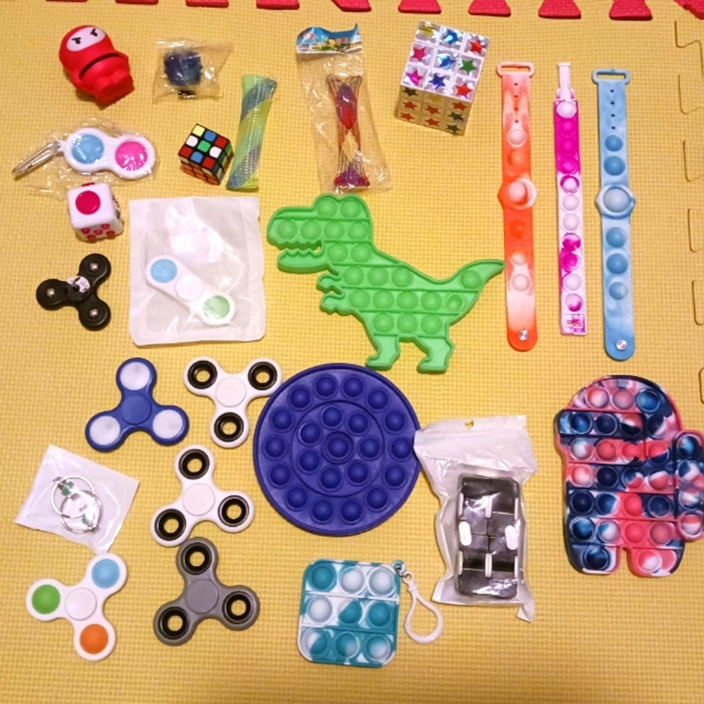 Lot of 24 Fidgets, Poppits, Mini Rubics Cube